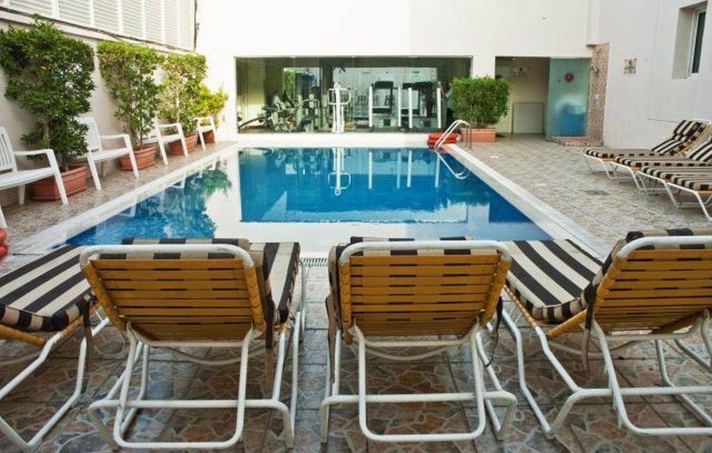 דובאי Regent Beach Resort מראה חיצוני תמונה