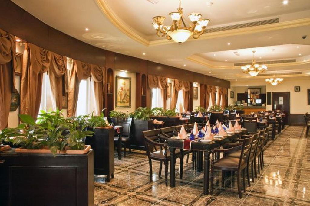 דובאי Regent Beach Resort מראה חיצוני תמונה